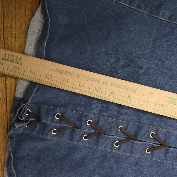 Express Jeans Criss Cross Tie Front Blue Denim Skirt Size 6 Sample Y2k Style - Picture 11 of 11